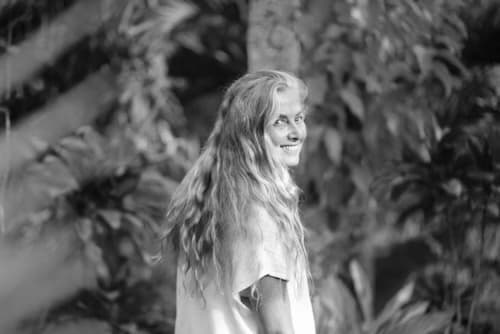 Dena Kingsberg – A Garland of Prana and Mantra