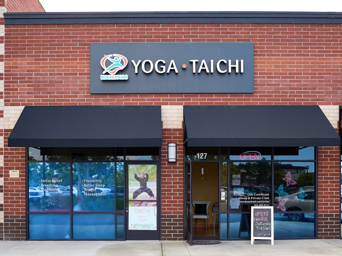 Body & Brain Yoga Tai Chi logo