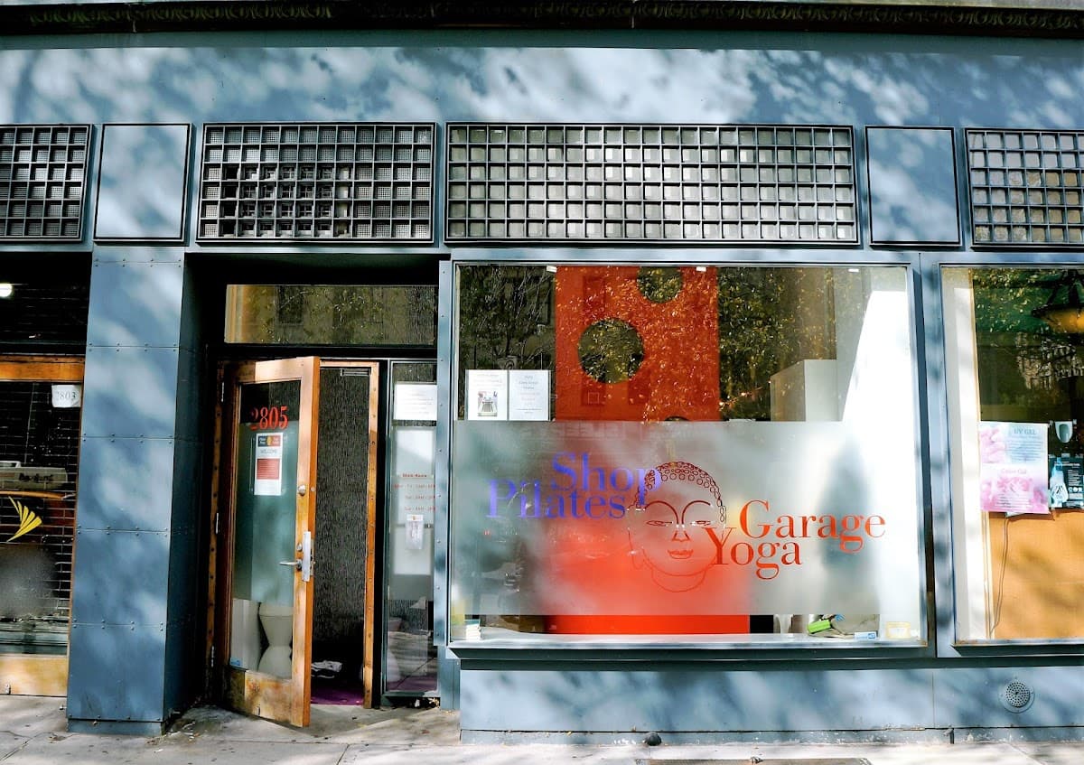 Pilates Shop Yoga Garage logo