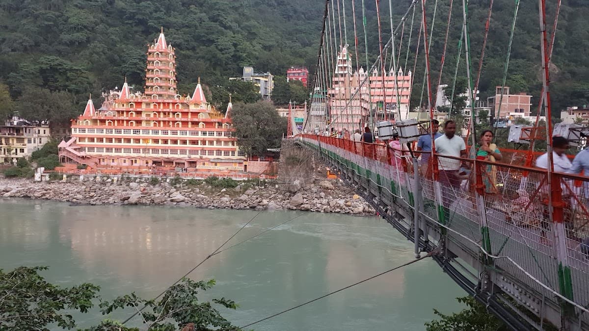 Yoga Teacher Training School in Rishikesh