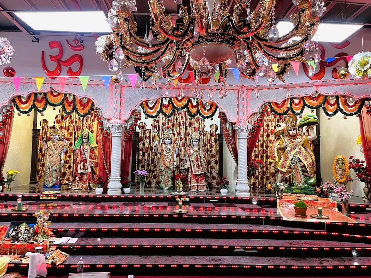 Geeta Temple Ashram
