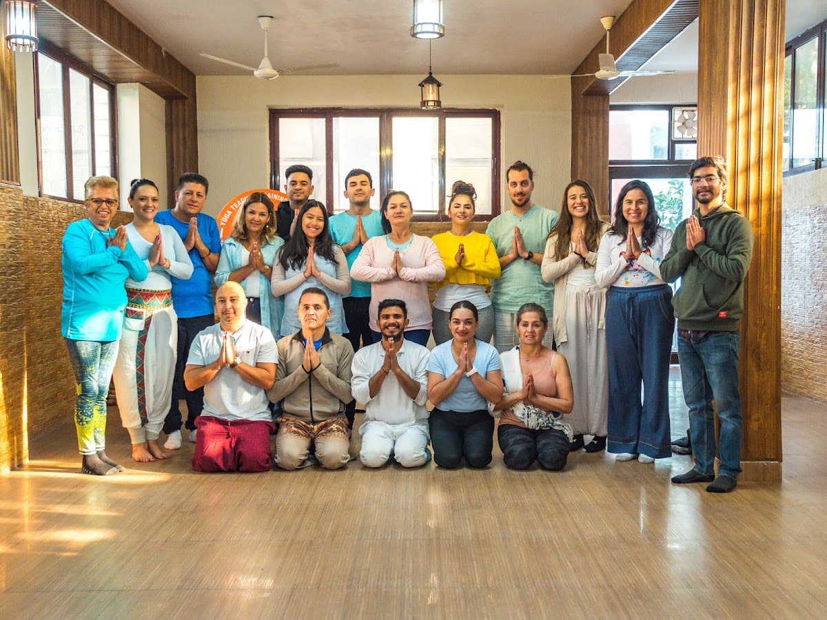 Rishikesh Yoga Kendra - Yoga School in Rishikesh