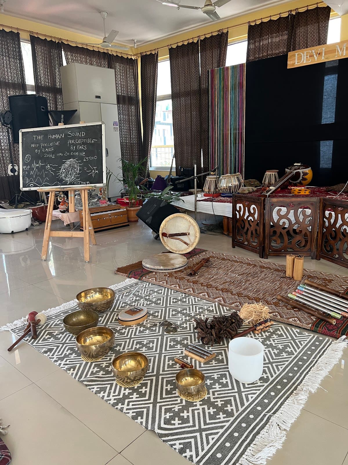 Sound Healing Training in Devi Music Ashram with Nāda Shakti