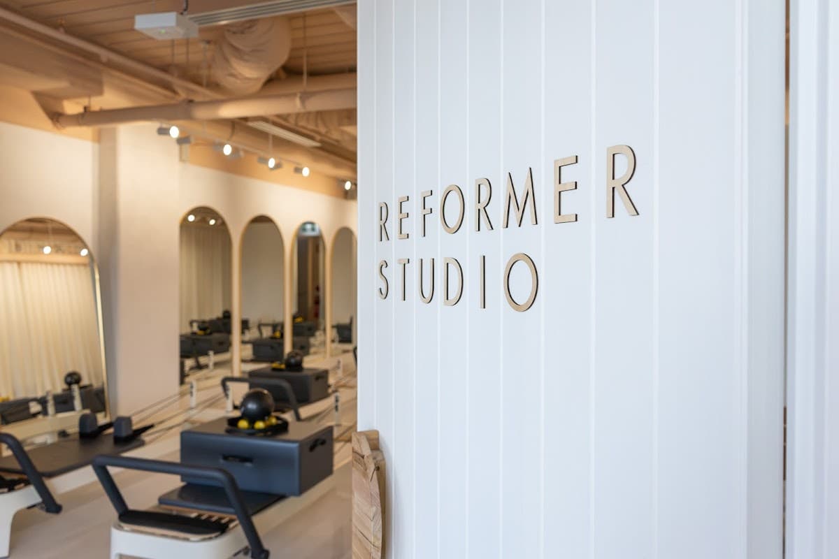 Aleenta Health Club | Pilates, Yoga, Barre Studio (Mawson Lakes) logo