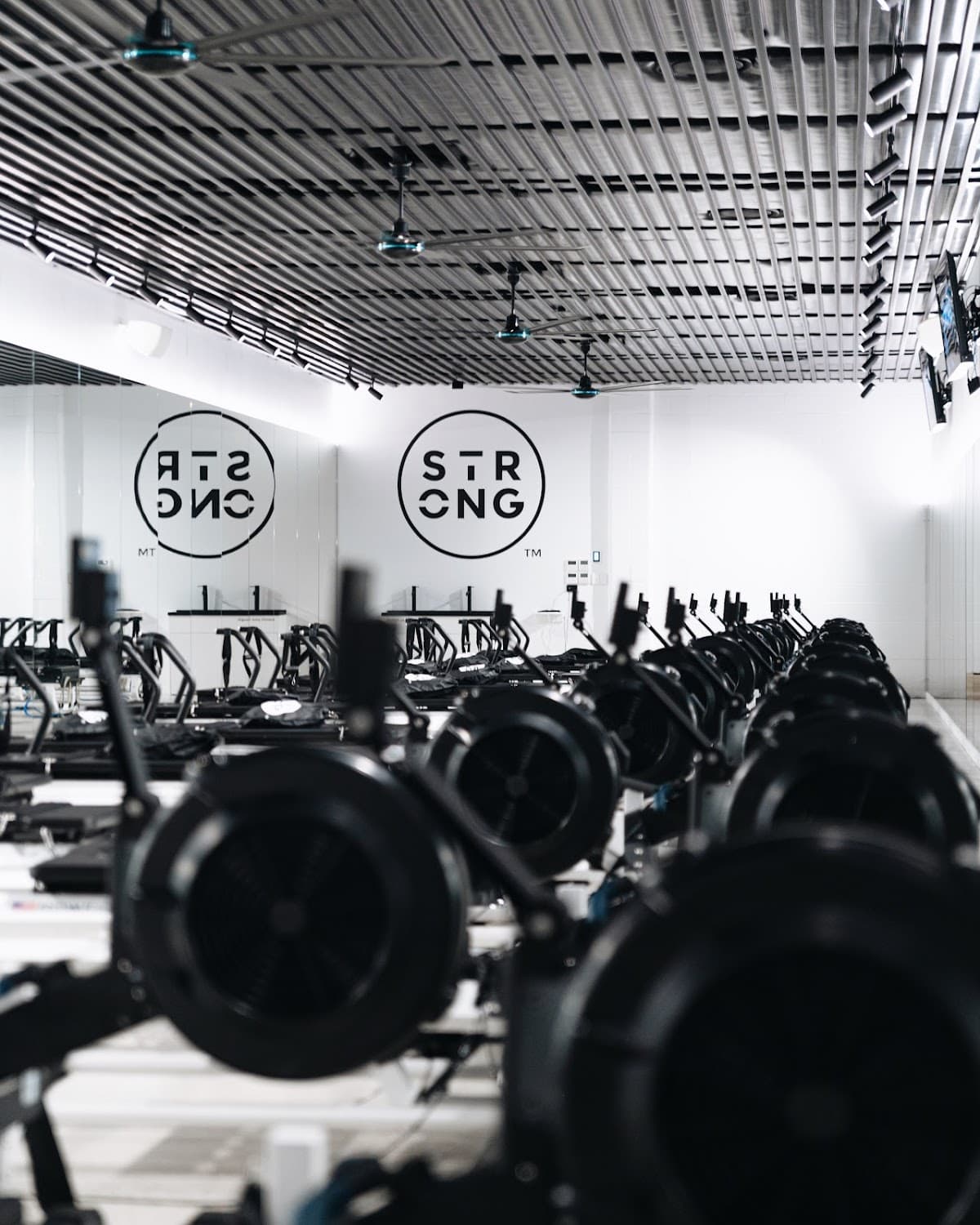 STRONG Pilates Burleigh logo