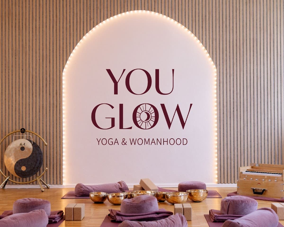 YOU GLOW Yoga & Pilates Mitte logo