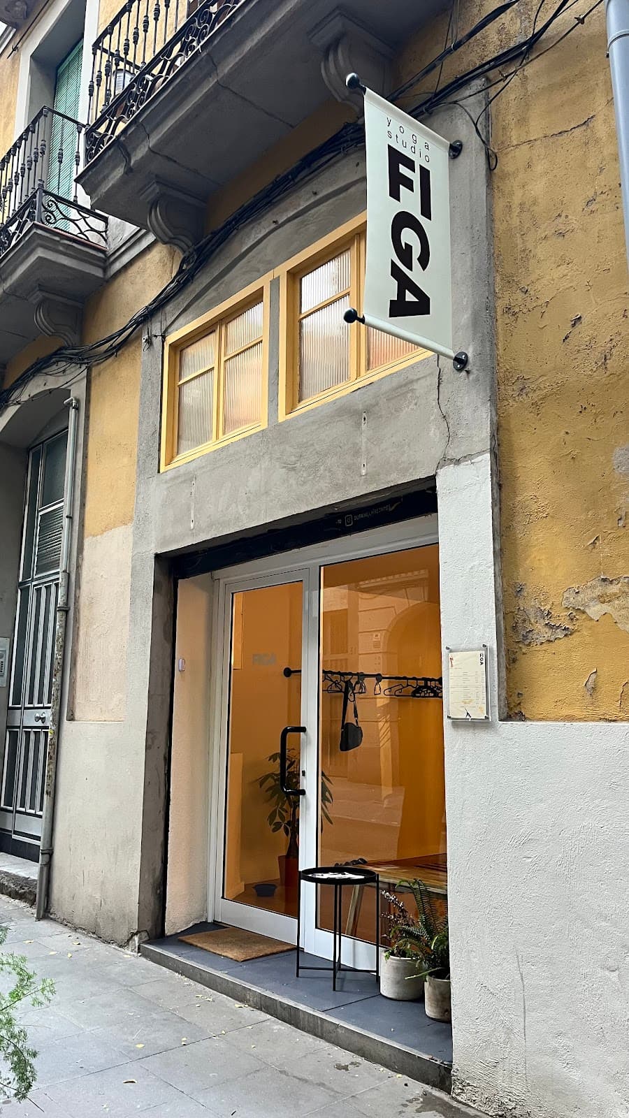 FIGA yoga studio - navakarana Sagrada Familia logo