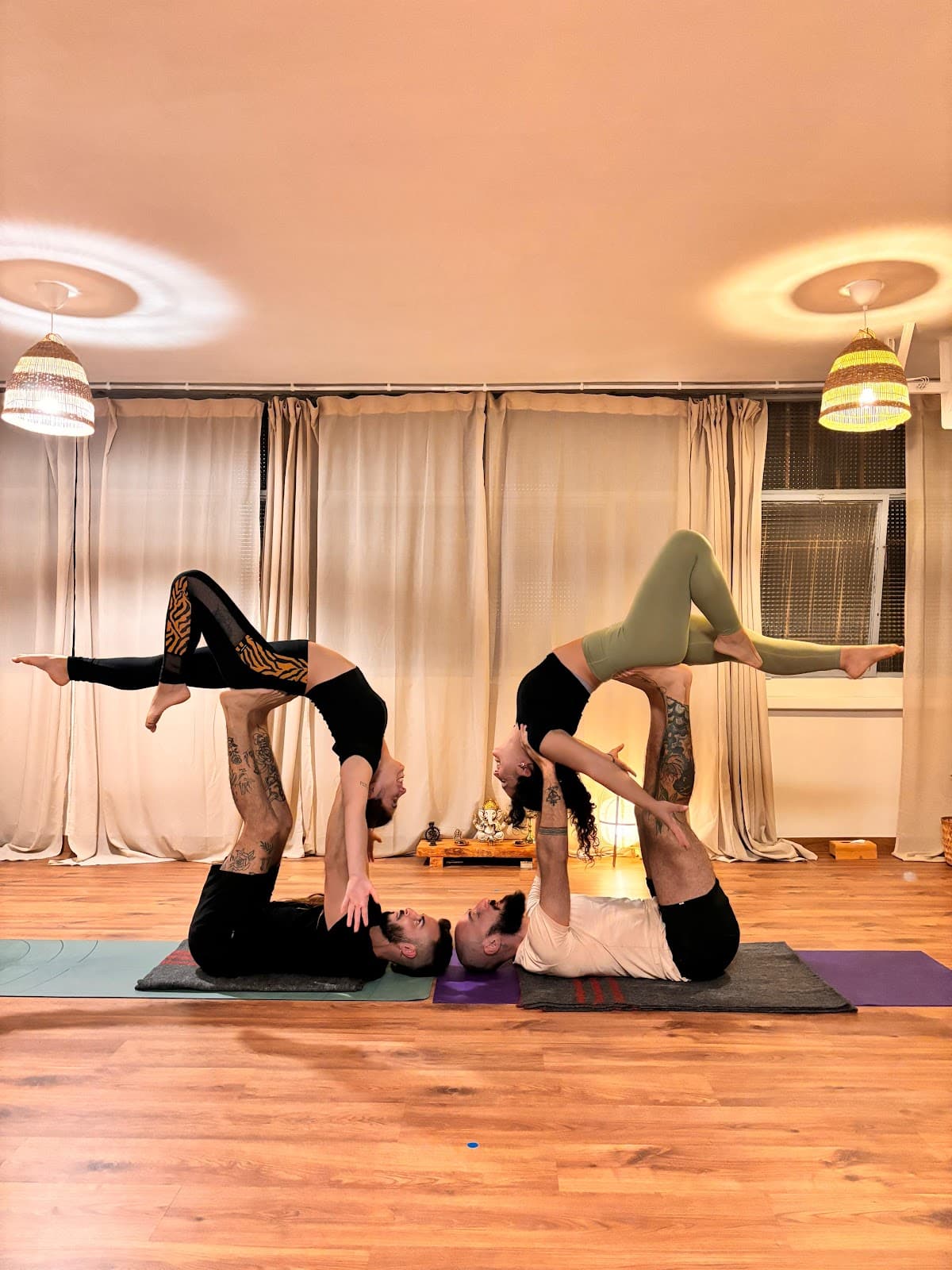 Acroyoga y Yoga Barcelona