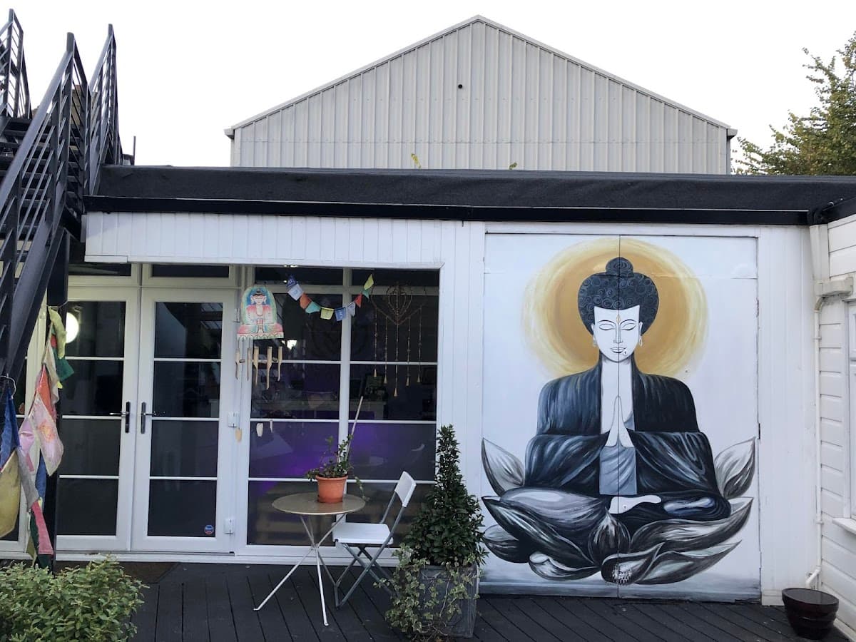 Black Lotus Yoga logo