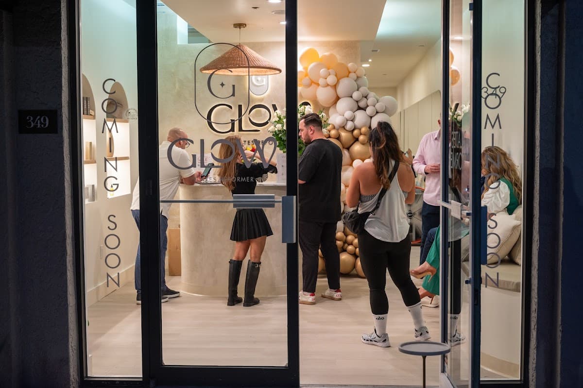 Glow Pilates Reformer logo