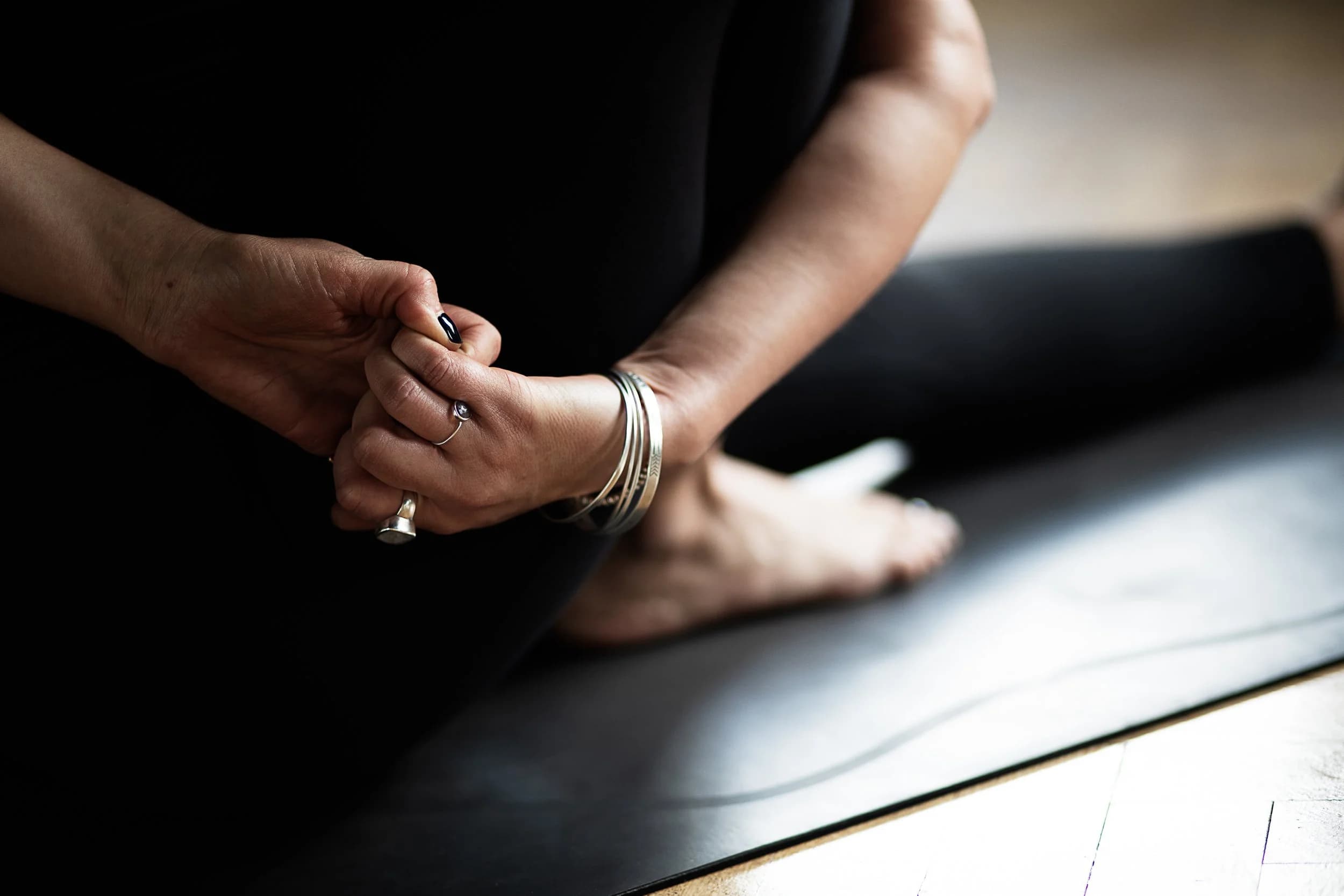 Undoing the Bondage: Foundational Teachings of Yoga Sutras & The Applied Wisdom of Yoga 1