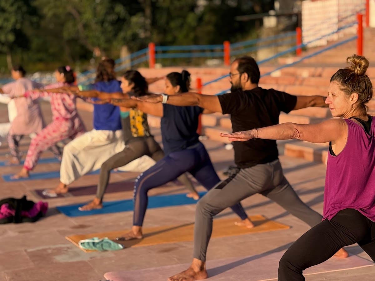 Arogya Yoga School - Yoga teacher training in rishikesh RYS 200, 300