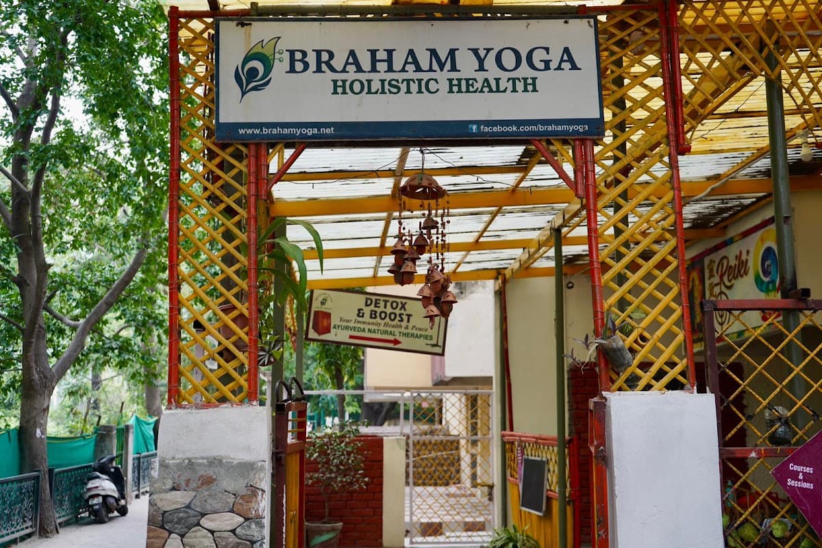 Braham Yoga Holistic Health logo
