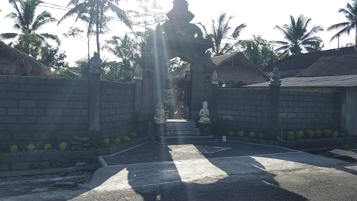 Giri Santhi Dharma logo