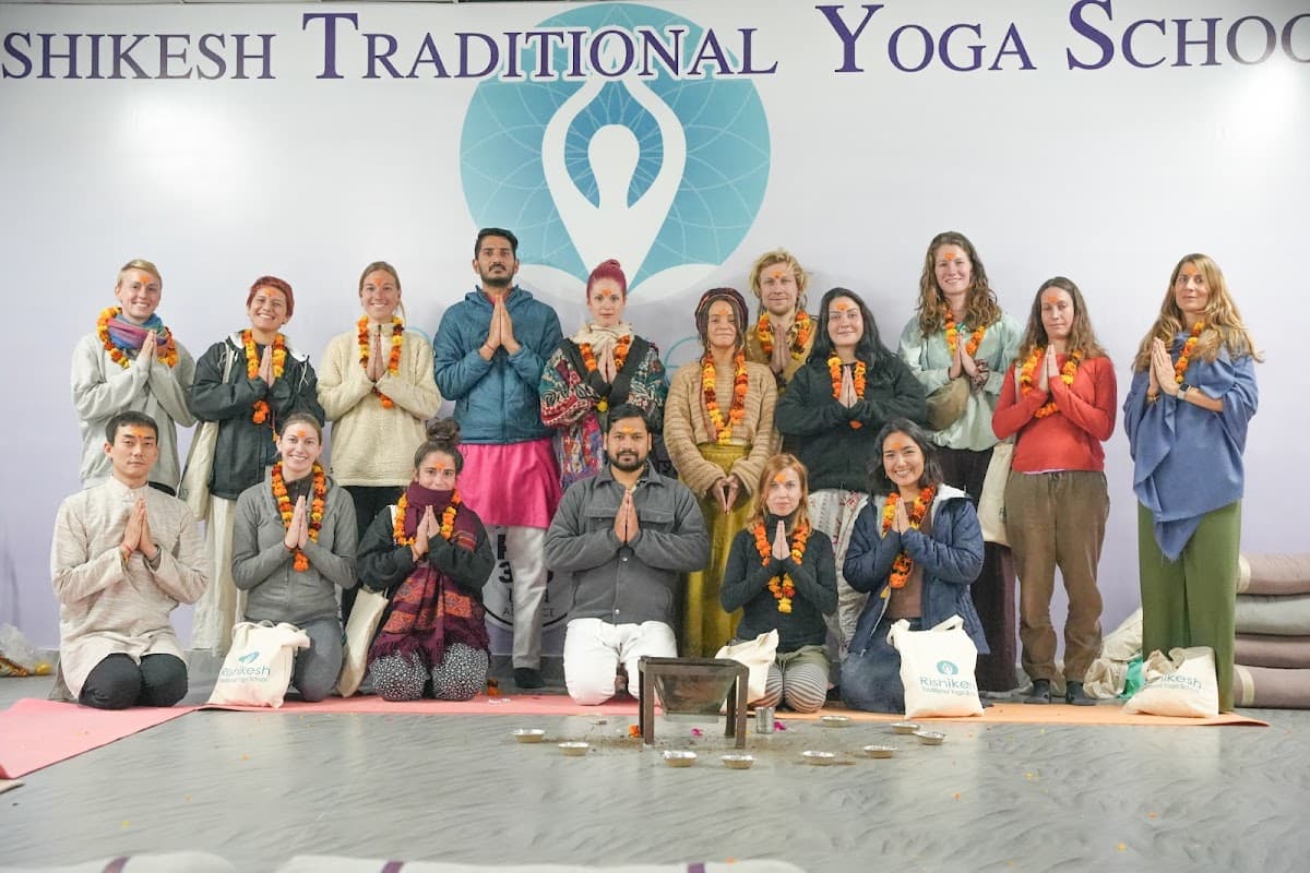 Rishikesh Traditional Yoga School - Best Yoga school in Rishikesh India