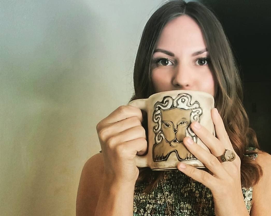 Moon Yogi Holistic Healing logo