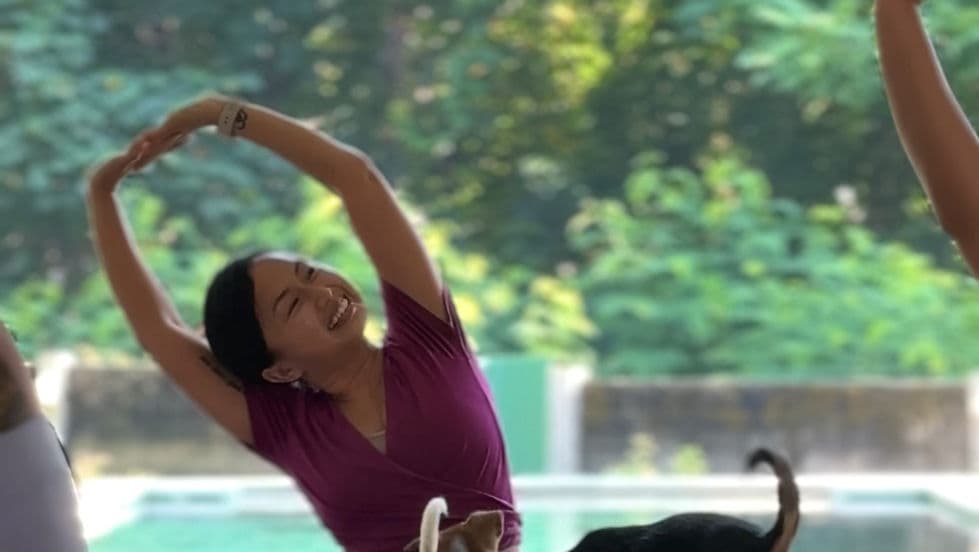 11 April 9.30AM Puppy Yoga Canggu 1